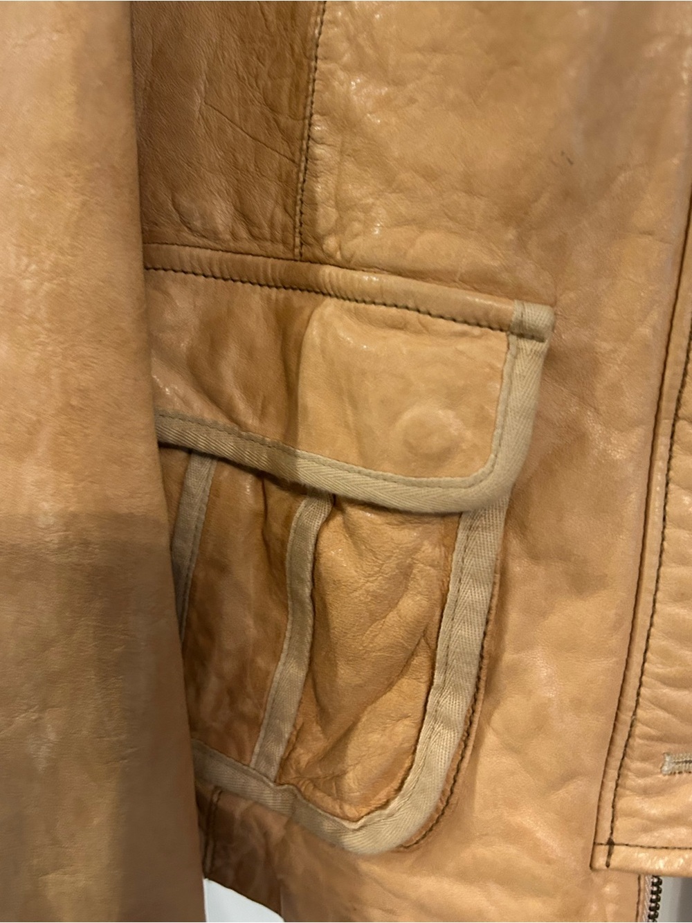 Women’s Butter Yellow Leather Field Jacket - Classic Casual - Picture 7 of 9